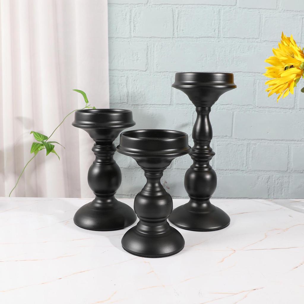 American Retro Black Iron Candlestick: Aromatherapy Pillar Candle Holder & Photography Prop