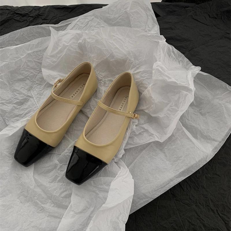 Escarpins tendance pour femmes, chaussures Mary Jane à bout carré, décontractées, à talons bas et à boucle, nouvelle collection 2024