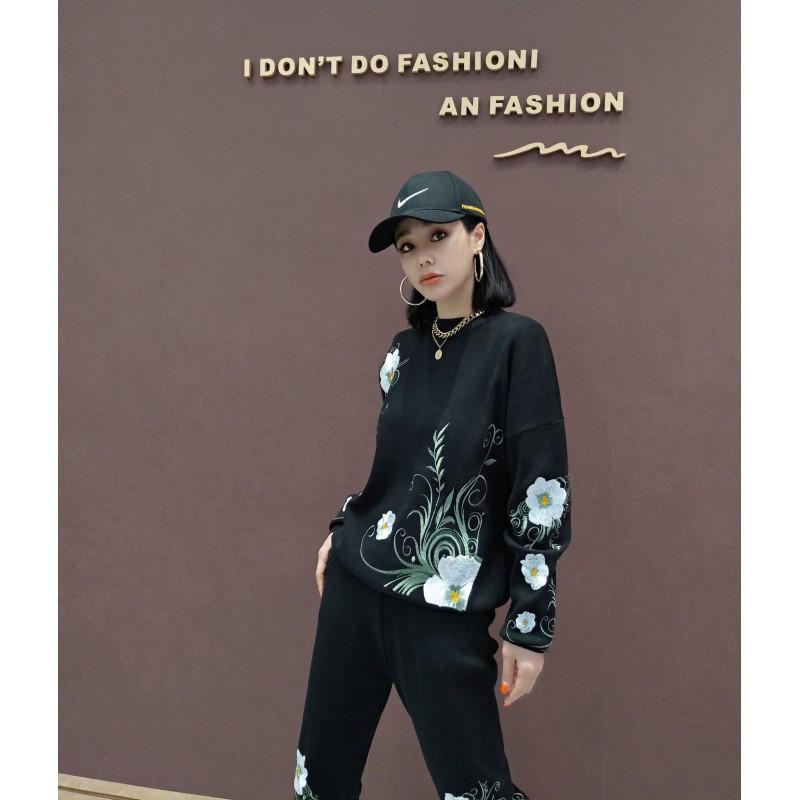 Womens Embroidered Floral Knit Top Slim Pants Set Casual Two-Piece Outfit