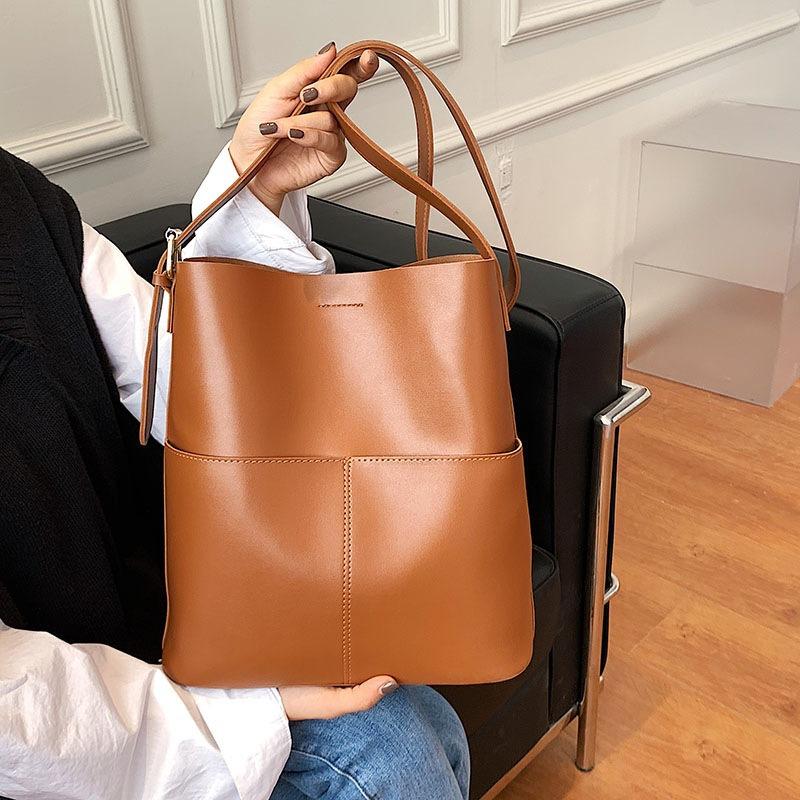 1Pc New Women's Bag Large-capacity Messenger Bag Bucket Bag Women's Styling Simple Shoulder Bag