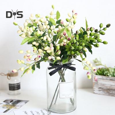 Blühender Blumenstrauß Künstlicher Beerenblattzweig Gartenblumenarrangement Desktop-Heim-DIY-Dekor
