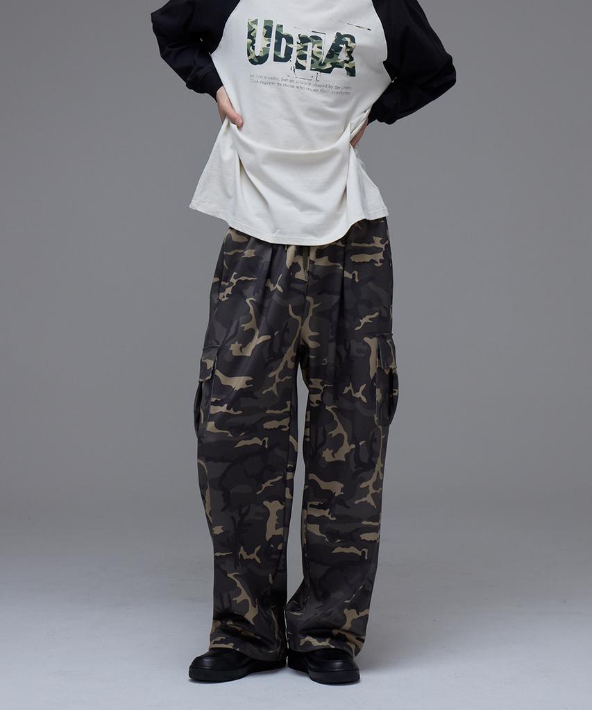 URBANAGE Camo Single-Pleat Wide Cargo Sweatpants_Khaki