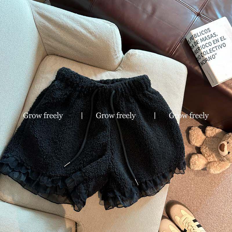 Women s Lambswool Lace Bootcut High-Waisted Shorts - Autumn/Winter 2025 Collection, Trendy Wide-Leg Design. Medium