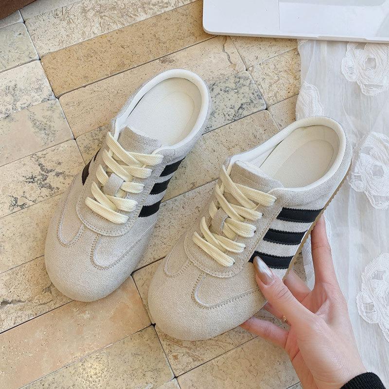 

Heel-less shoes, red German training shoes, one-pedal sandals for women to wear outside 2025 summer new super-hot bag head half slippers 35