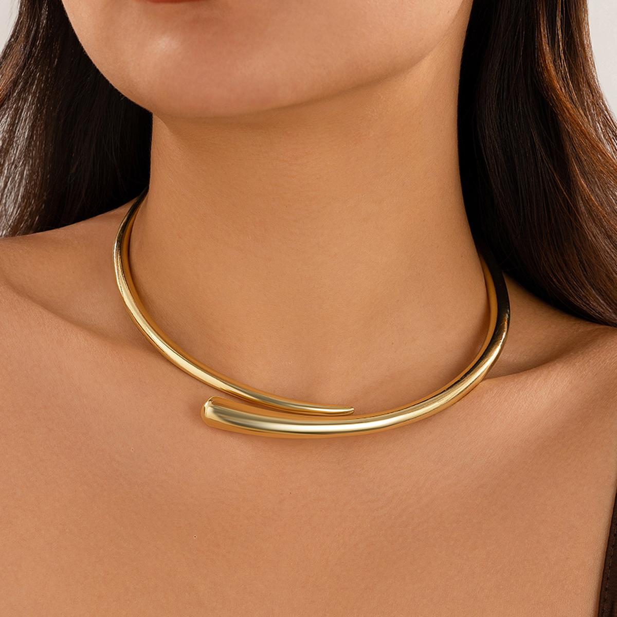 

SHIXIN Luxury Smooth Surface Hug Open Torques Necklace for Women Elegent Gold Color Metal Choker Collar Chain Wedding Jewelry