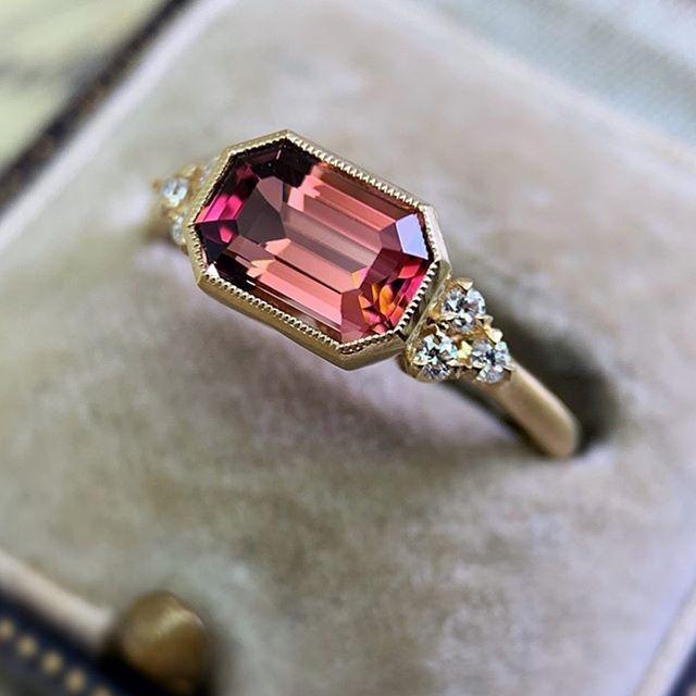 Three Heroes Gold-Plated Ruby Zircon Engagement Ring