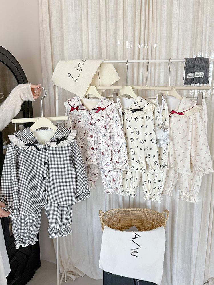 Girls' Autumn/Winter 2025 Fleece Pajama Set: Warm, Korean Style Bow Design for Small To Medium Children