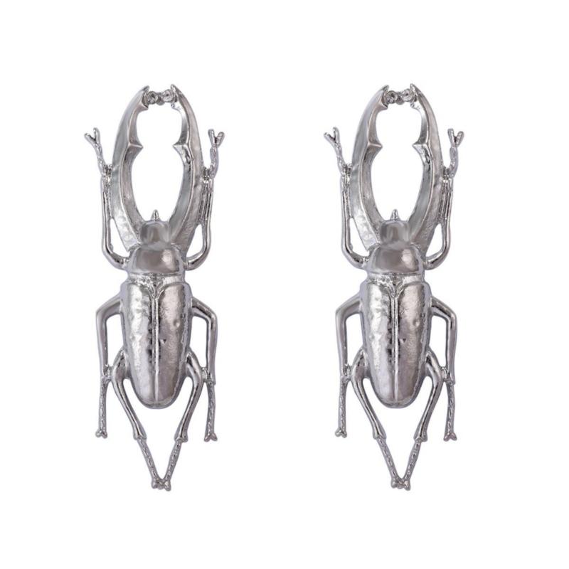 

Unique Oversized Ladybugs Designs Earrings Retro Alloy Statement Pieces For Daily Wear