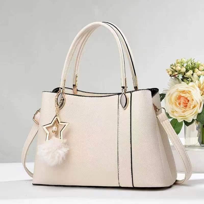 Trendy Luxury Women's Tote Bag With Chain Details Versatile Large Capacity For Everyday