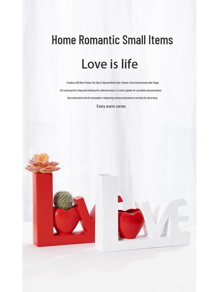 Handmade LOVE Shaped Resin Flower Vase: Festive Wedding Decoration