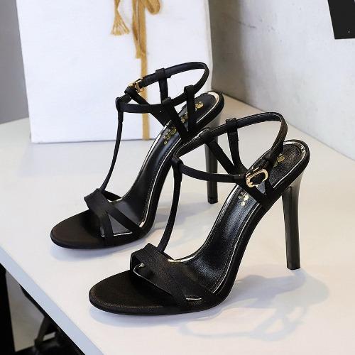 Sexy European Style High Heels Women's T-Strap Platform Sandals Leopard Print Open Toe Party Shoes