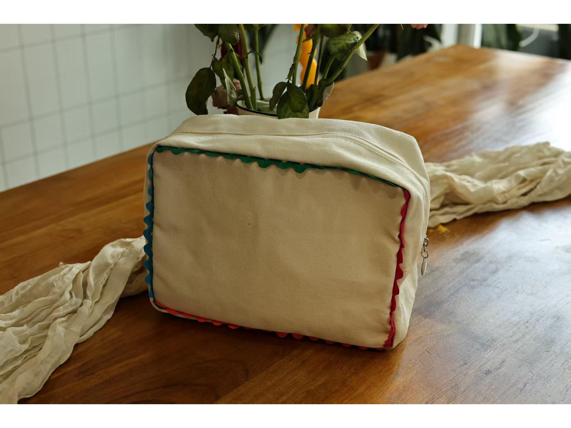 

Велика містка полотняна сумка-тоут на плече для подорожей та поїздок на роботу