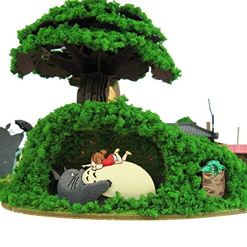 Sankei Studio Ghibli Series My Neighbor Totoro Diorama with Totoro, Paper Craft MK07-35