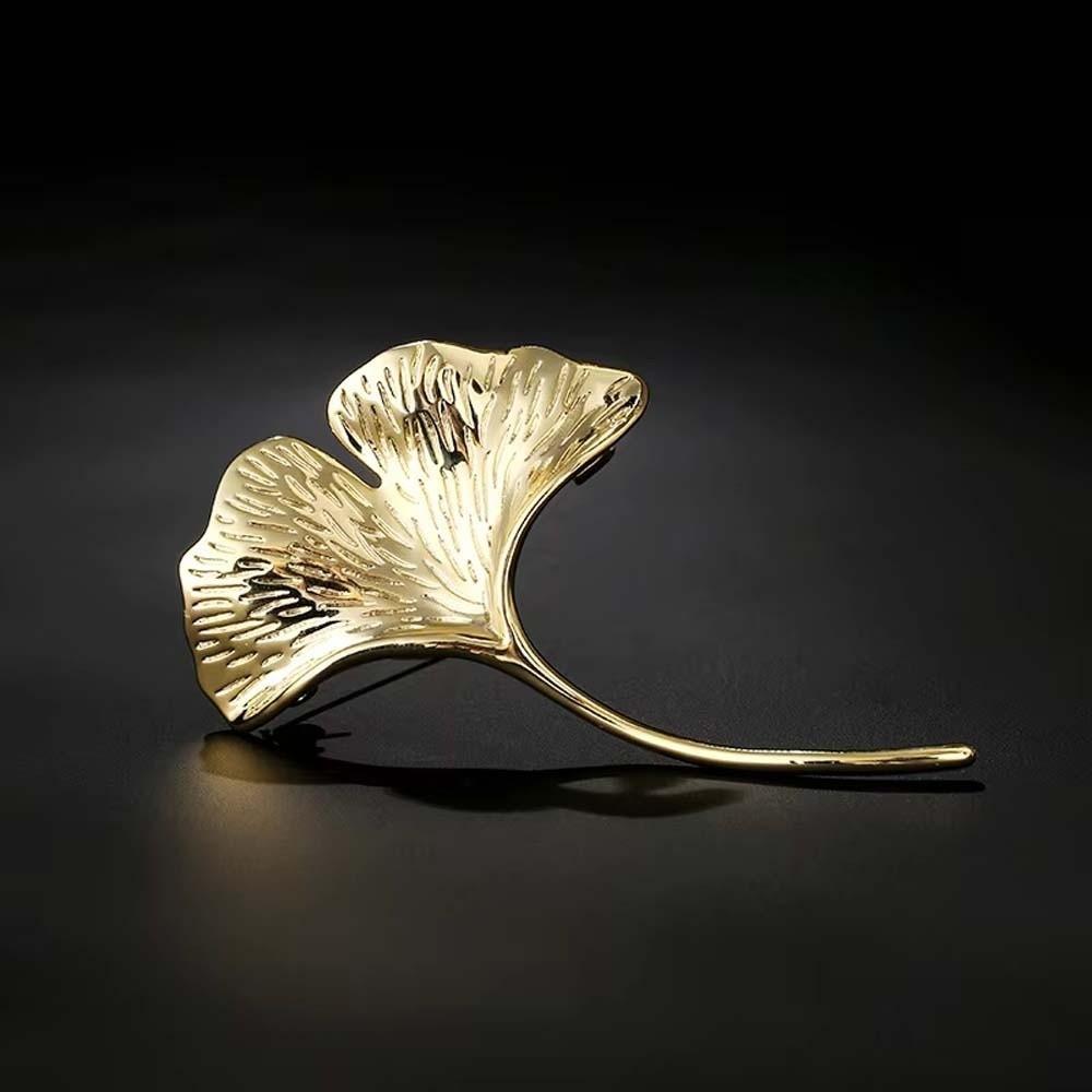 Vintage Long Leaf Pin French Style Metal Glossy Corsage Ornament Uniform Ginkgo Leaf Brooch Gift