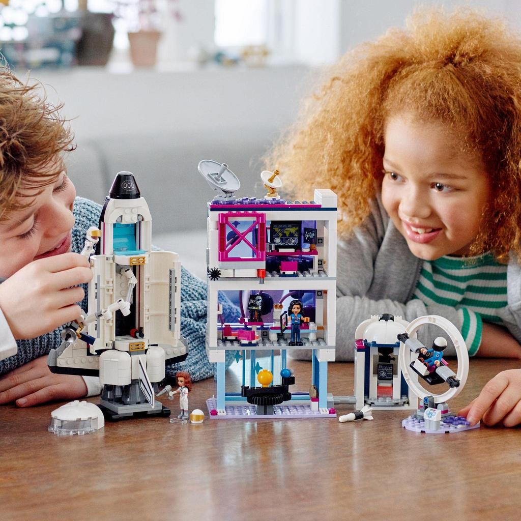 LEGO Friends Space Academy 41713 Spielzeugblock Geschenk Weltraum Rollenspiel für Mädchen ab 8 Jahren Olivia's