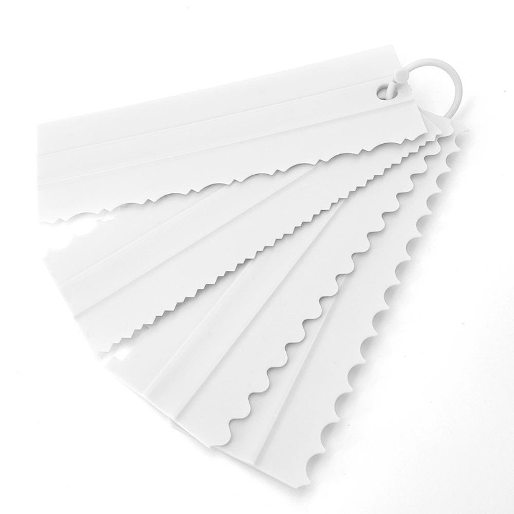 4Pcs Plastic Cake Scraper Stripes Edge Side Cake Pattern Cream Scraper Cake Decorating Comb DIY Baking Tools Baking Accessories