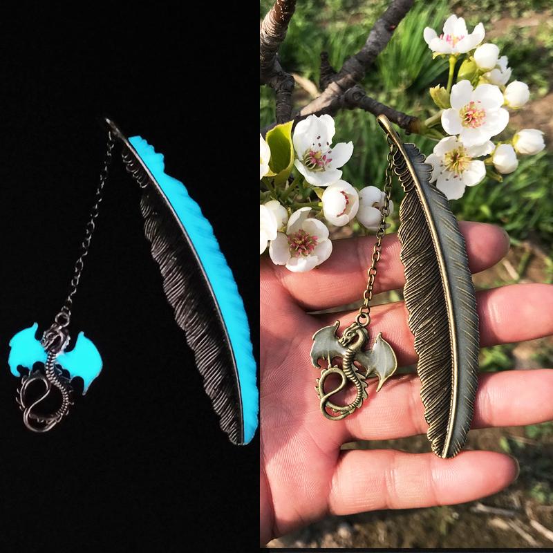 Cute Luminous Metal Feather Bookmarks Kawaii Butterflies Owl Dragonflies Book Marks For Teachers Gift Beautiful Book Accessories