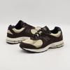 M2002RXQ New Balance 2002R GORE-TEX Černá káva (pánské)