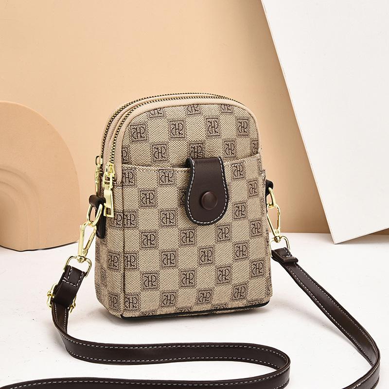 women's bag 2025 new mini mobile phone bag women's bag fashion small square bag versatile shoulder messenger bag women