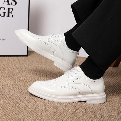 Herren Business Lederschuhe Außenhandel neue Block geschnitzte Lederschuhe Mode Gentleman Trend Bräutigam Hochzeitsschuhe