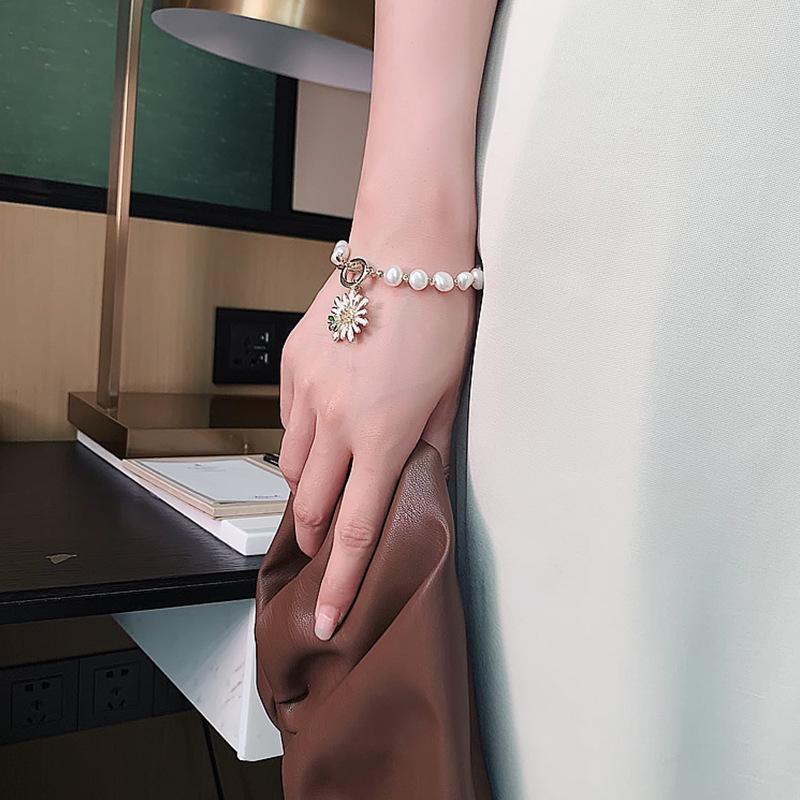 Sweet Honeybee & Chrysanthemum Natural Freshwater Baroque Pearl 14K Gold Filled Female Charm Bracelet  For Women Gifts