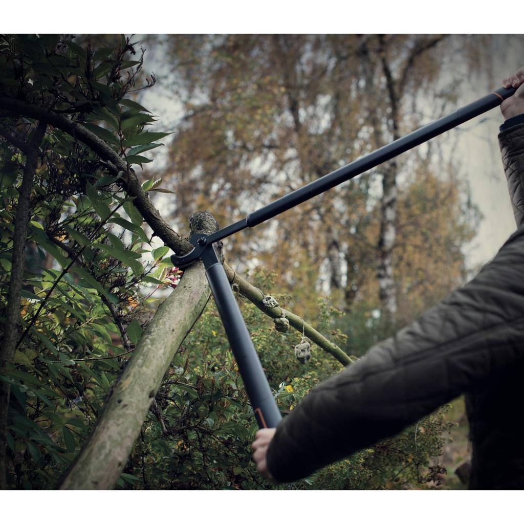 Fiskars Fingerloop P44 Manual Garden Pruner for Fresh Branches