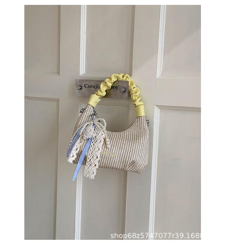 

2025 new niche design foreign-style pleated hand-woven bag Korean version of casual commuting versatile daily messenger bag жёлтый