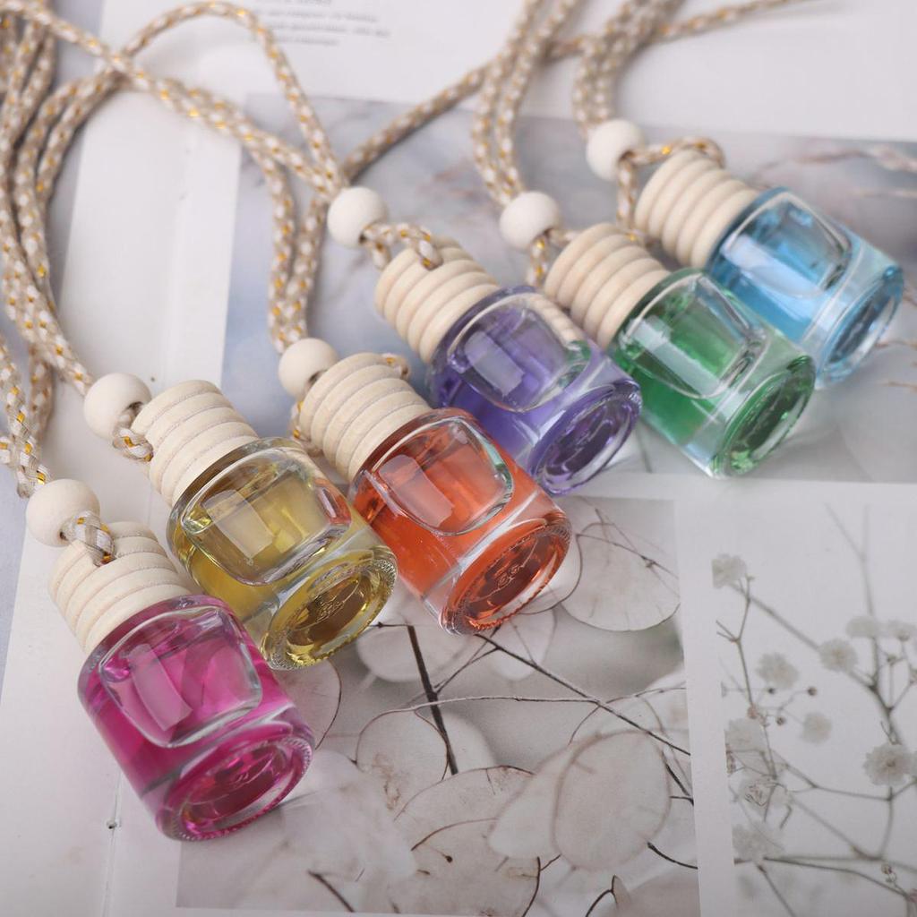 TikTok Trend: Car Perfume Pendant - Aromatherapy Essential Oil for Car Interior Décor Fragrance