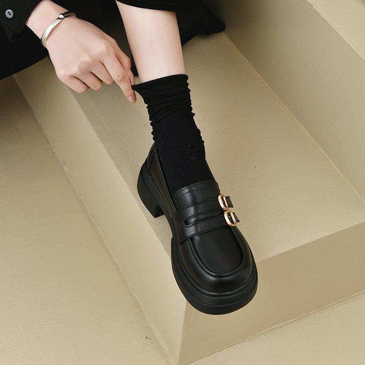 

Kelaya British small leather shoes women s new platform loafers college round-toed pig kidney shoes in the fall of 2025 35