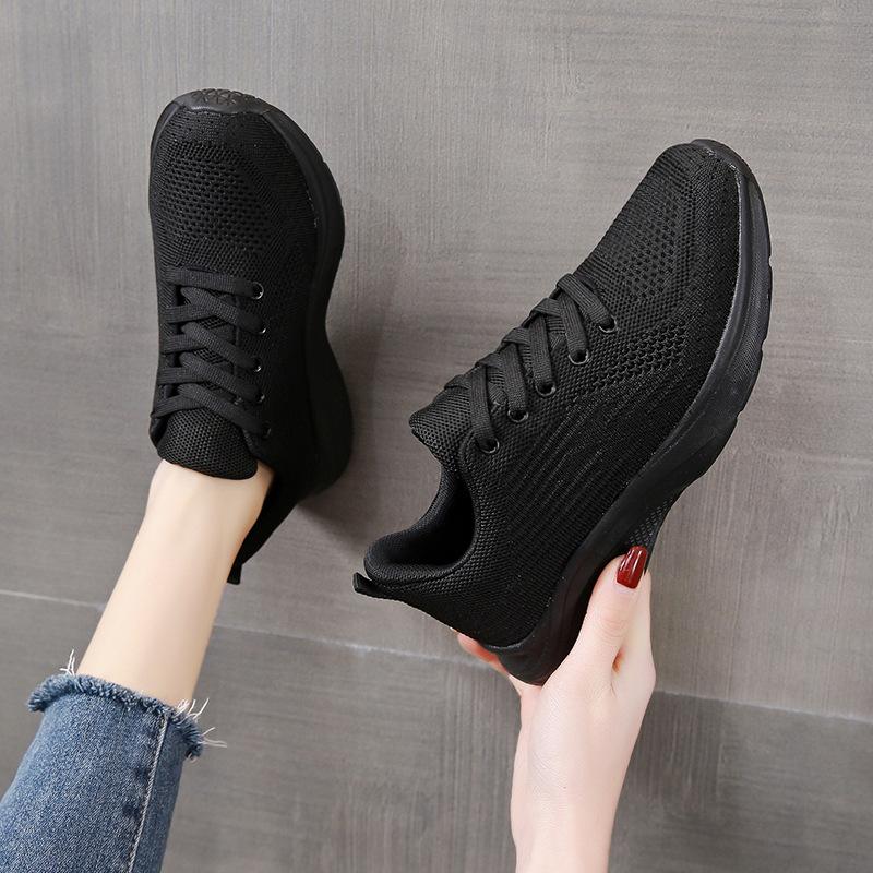 Comfortable All-black Shoes Spring and Summer Mesh Shoes Breathable Sneakers Soft-soled Running Shoes Casual Shoes