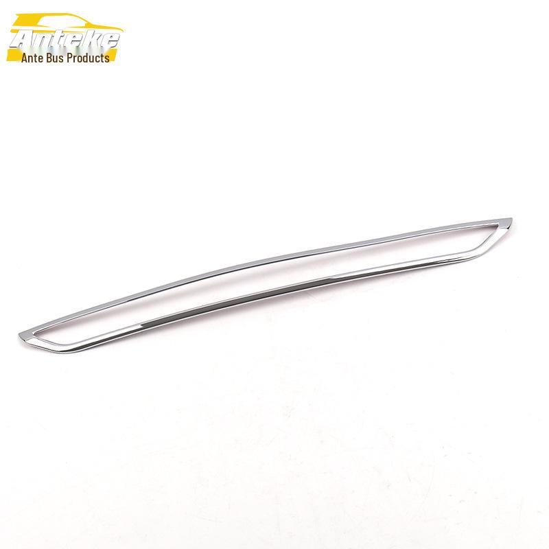 

Navigator/MKX Brake Light Ring & Electroplated Frame Mod Kit (Fits 19 Models)