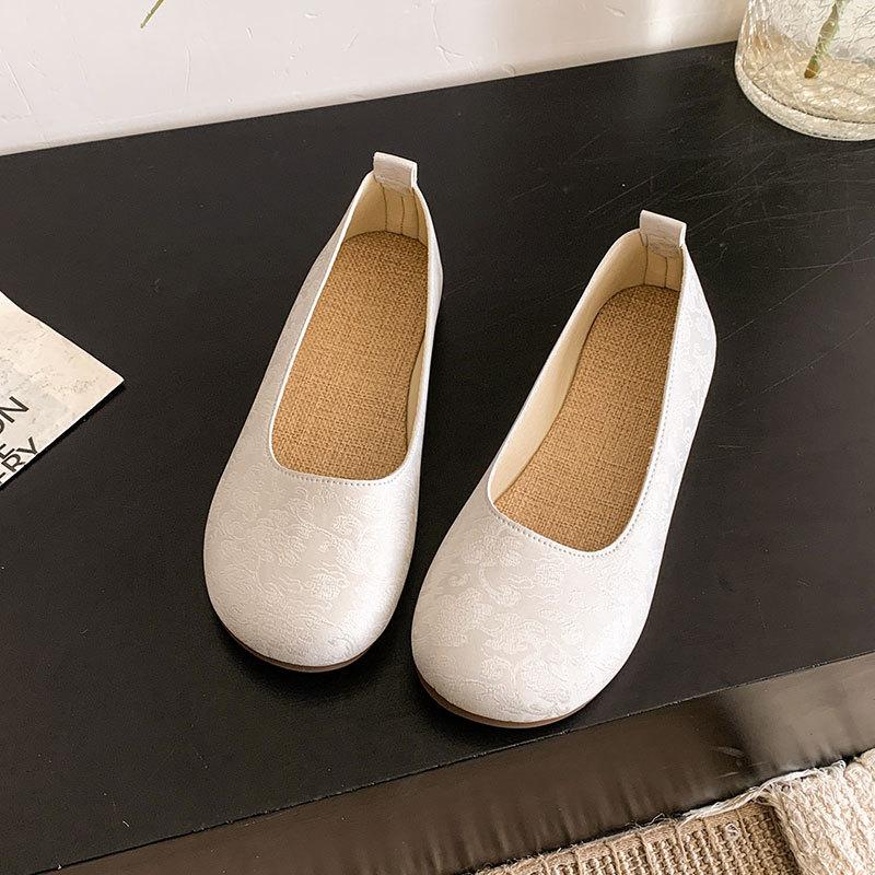 

ladyshoes женские осенние балетки мягкая кожа 2025 новые круглый носок мелкий вырез одинарные туфли французская мягкая подошва туфли для бабушки туфли Doudou женские 40 серебряный