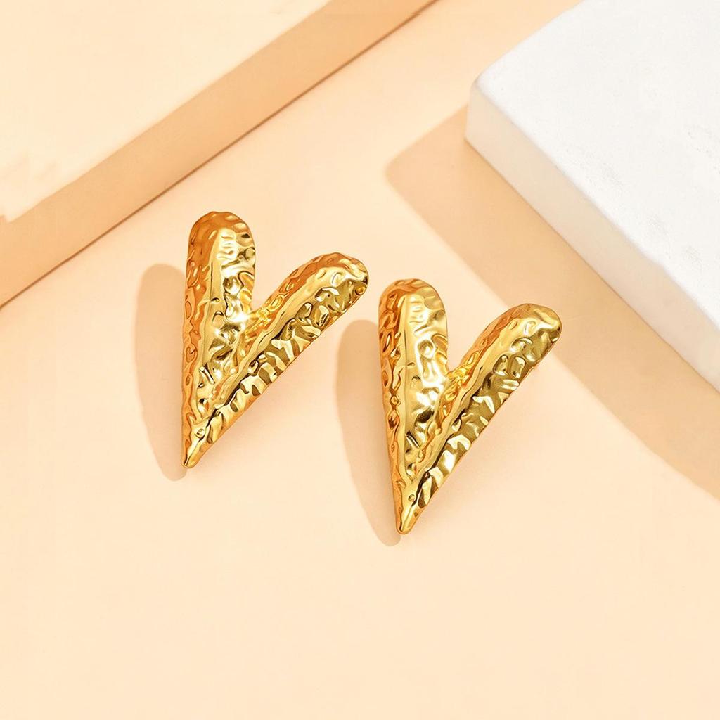 18K Gold Irregular Hammered Heart Stainless Steel Stud Earrings for Women