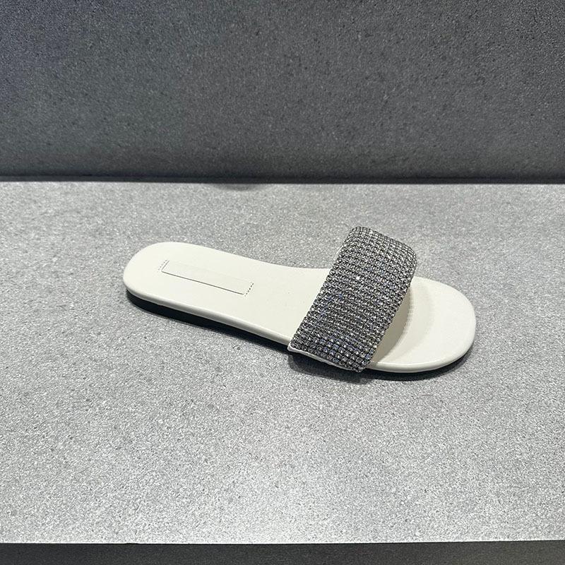 Xiao C has the same high-end purple rhinestone cool slippers for women's summer wear 2025 new versatile French flat slippers