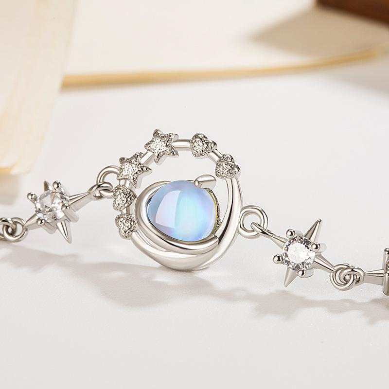 Fashion Temperament Planet shape Bracelet Women's Niche Design Student Girlfriend Versatile Hand Jewelry