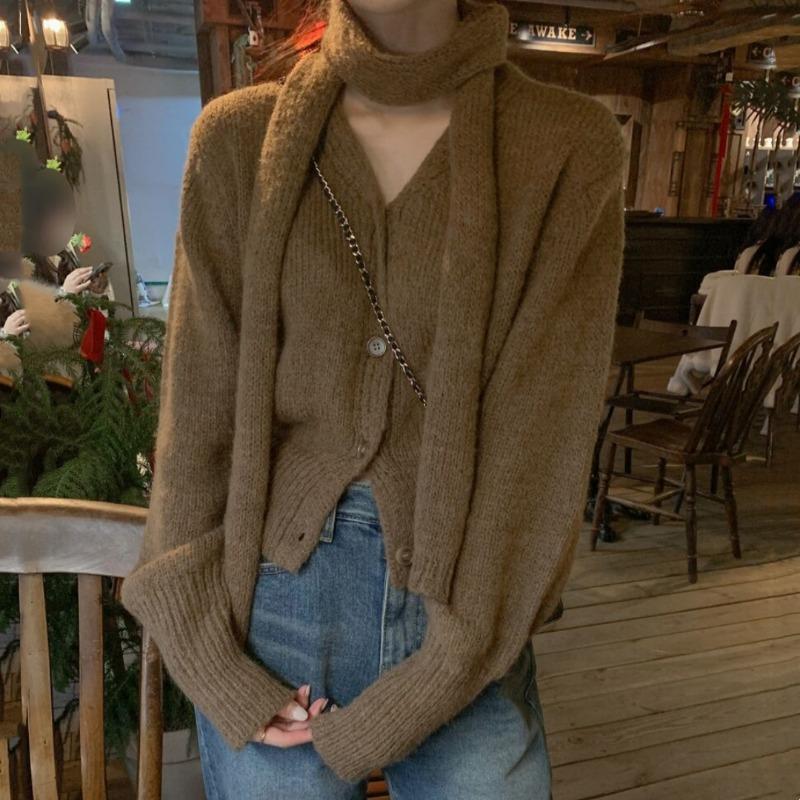 

Шикарные зимние новые ретро-вязаные кардиганы с длинным рукавом и V-образным вырезом, женские модные облегающие женские свитера с длинным рукавом, однотонные повседневные короткие свитера 25530 One Size хаки