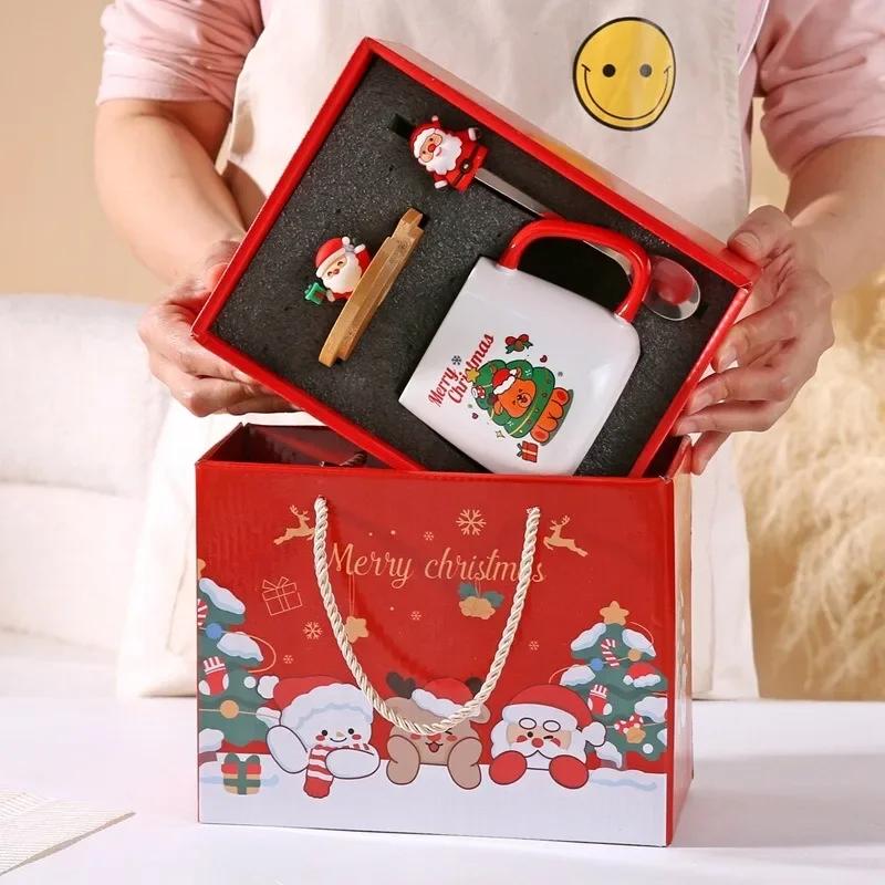 Cute Christmas Holiday Gift with Santa Claus Ceramic Cups Accompanied by Hand Gifts Mugs with Lid Spoon Creative Gift Box