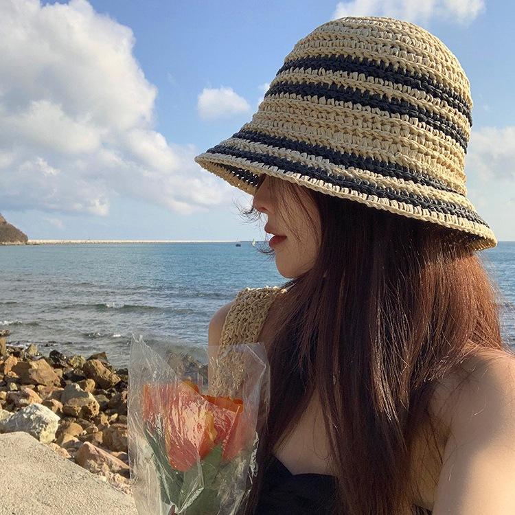 Hat women's 2024 new beach vacation woven straw hat summer seaside sunshade sun protection straw bucket hat basin hat