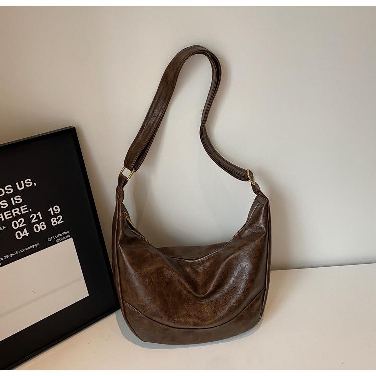 

Сумка-пельмень большой вместимости женская 2025 новая повседневная ретро-дизайн круассан модная сумка-мессенджер через плечо для поездок на работу