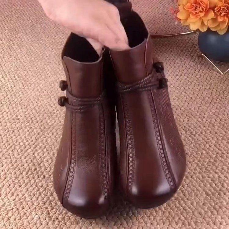

Short boots women s autumn 2025 new fashionable, comfortable and wear-resistant versatile niche retro style round head real height-increasing boots 40 коричневый