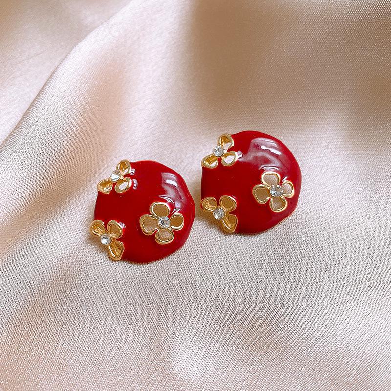 2024 Exquisite High-End Retro Silver Needle Red Heart Flower Earrings for Women
