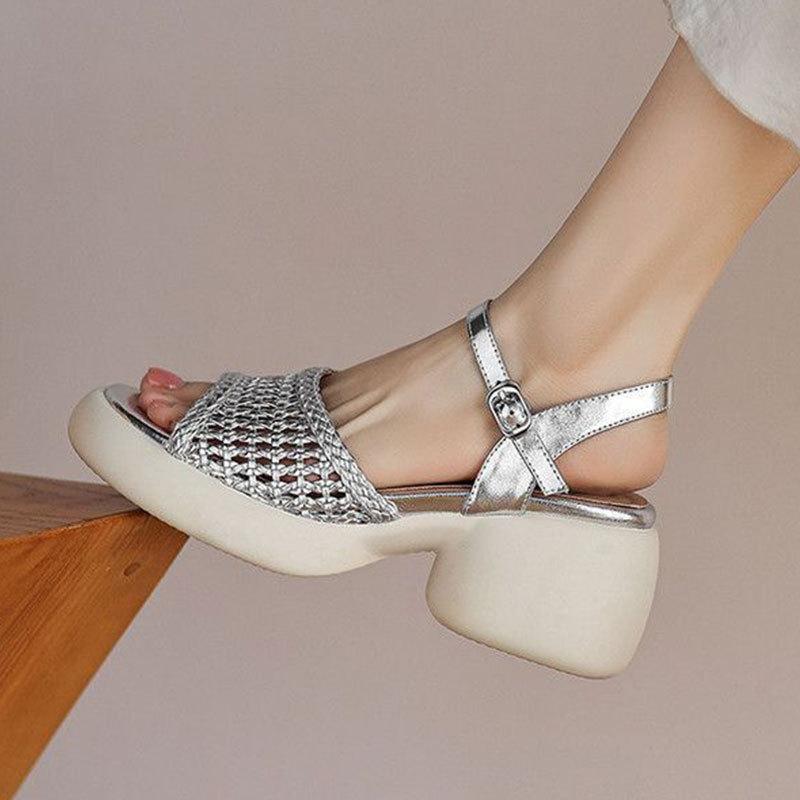 Fashion thick-heeled woven bag head sandals women's summer 2025 new versatile height-increasing casual hollow pig cage shoes