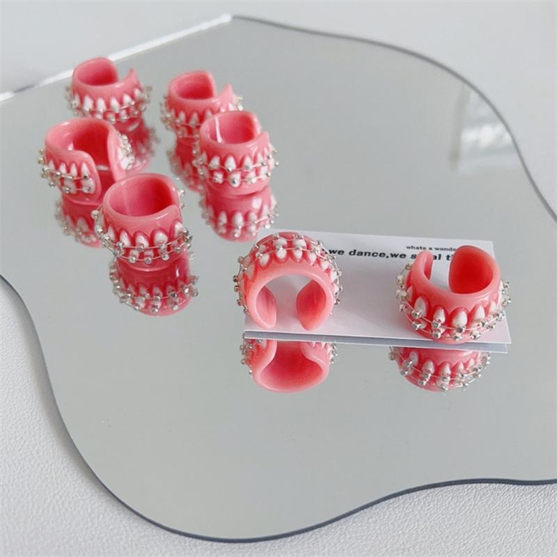 Creative Design Teeth Brackets Lovely Resin Rings for Women Men Open Lover Rings Fashion Ring Jewelry Accessories Gift