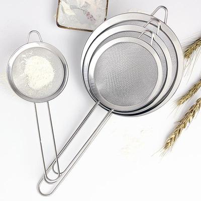 Handheld Sieb aus Edelstahl 8-26CM, Design mit spitzem Griff, Ideal für Mehl, Öl-Sieben, Vogelnester und Sojamilch-Trester.