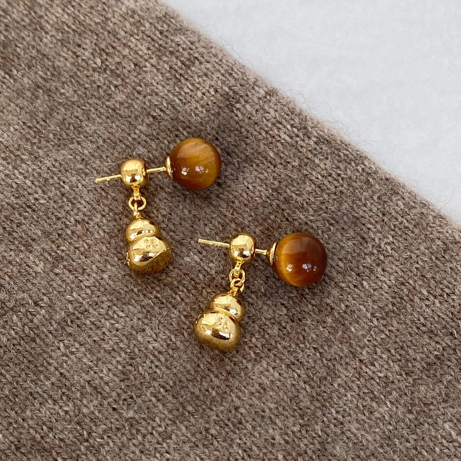 

New Chinese silver needle tiger s eye stone geometric gourd two-wear stud earrings fashion explosion earrings light luxury high-end earrings