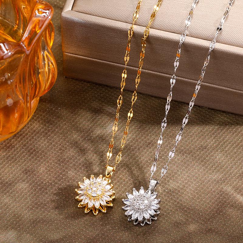 Rotatable Sunflower Necklace with Diamond Accents, Daisy Design, Titanium Steel Women's Jewelry, Popular Item