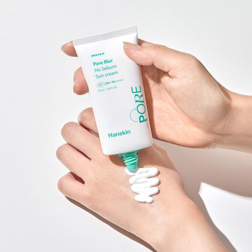 [Hanskin] Pore Blur No-Sebum Sunscreen 50ml