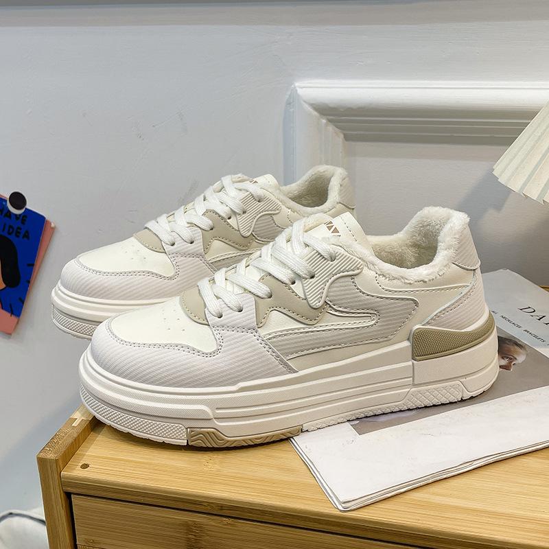 

Low-top velvet thickened soft-soled women s shoes autumn and winter warm shoes children s 2025 new ins trendy versatile sports shoes 40