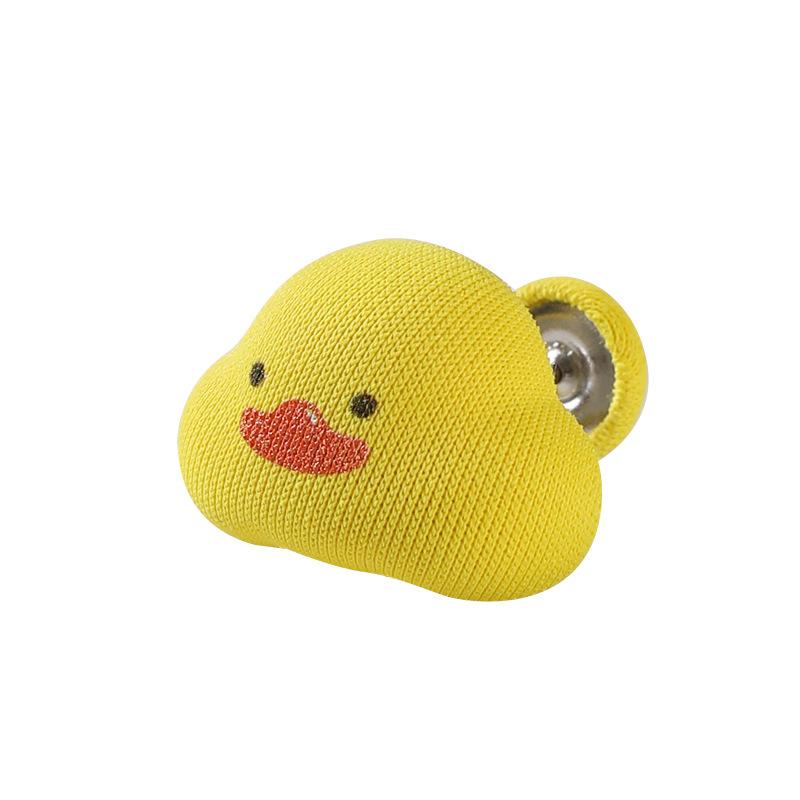 The Duck-shaped Quilt Holder Is Skin-friendly, Scratch-free, Anti-running and Detachable for Students' Home Use