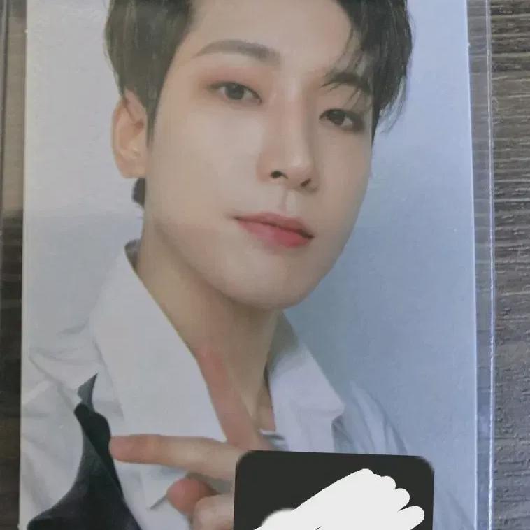 

Seventeen Wonwoo Incomplete Dvd Photocard